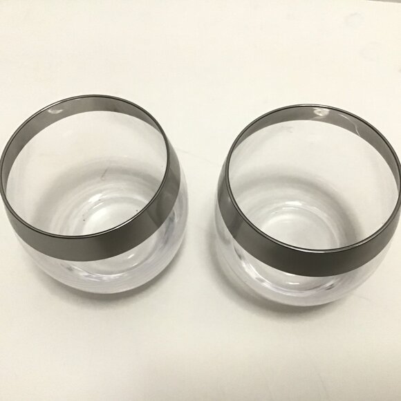 Mid Century Vintage Dorthy Thorpe Roly Poly Glass Set of 2 Thick Silver tone Rim - Picture 3 of 5